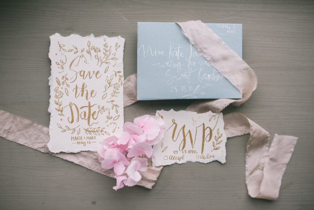  Colour-blocked Invites